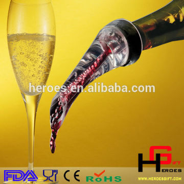 China Manufacturer OEM/ODM Service Eagle wine Pouer