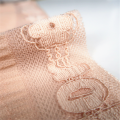 Oddychająca nylonowa bluzka z haftem z elastanu z siateczkową koronką