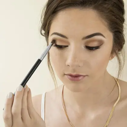 Blending Contouring Defining Eyeshadow Brush Makeup