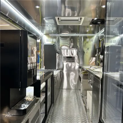 Huafu Cake Boutique Mobile Dessert Truck