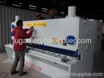 Sheet Metal Shearing Machine 