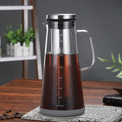 Large Capacity Cold Brew Coffee & Iced Tea Maker with Glass Carafe