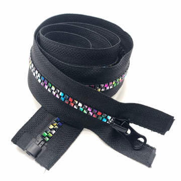 Durable Plastic Zipper Tape with Colored Rainbow Squares