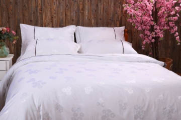 Four Seasons Washable Bedding Set
