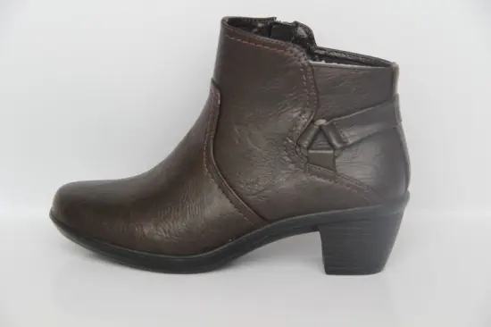 Skidproof Shoes for Winter Season