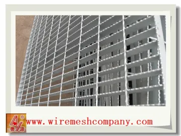 Hot Dipped Galvanized Serrated Flooring Steel Grating,flooring galvanized plain steel grating