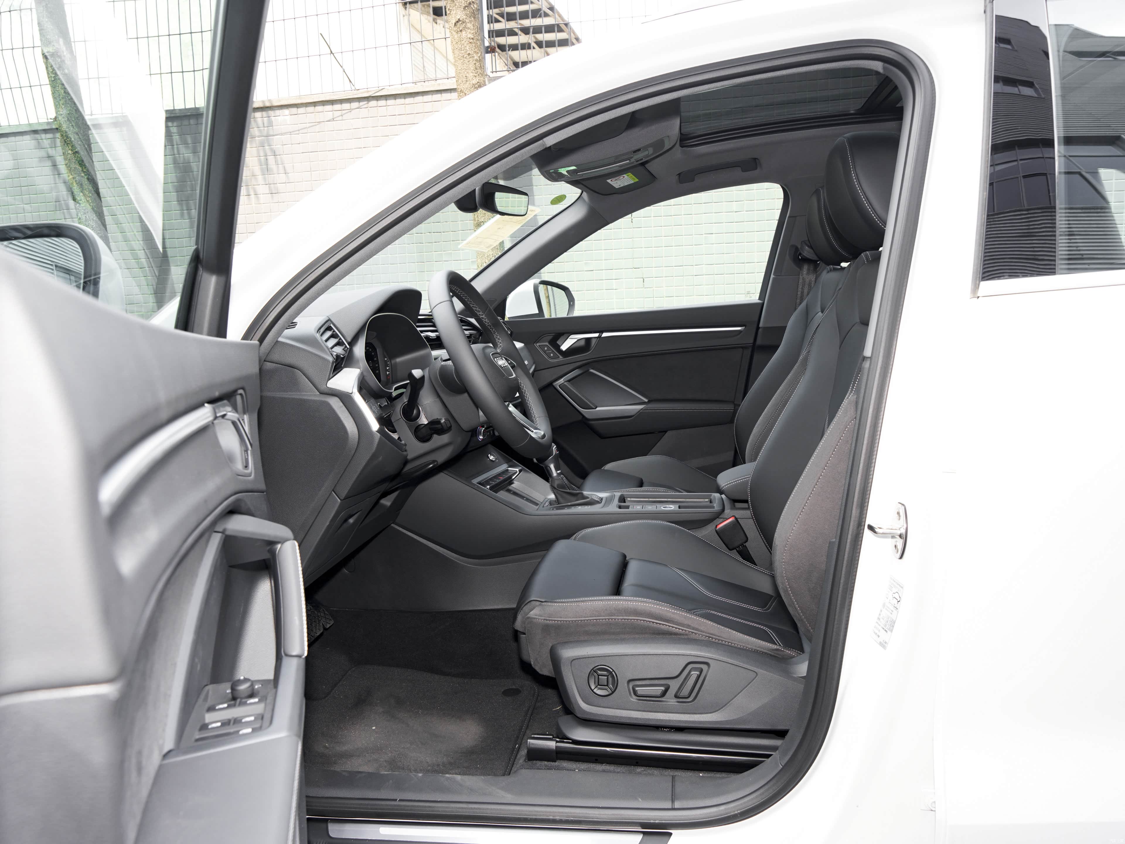 2024 Hot Sale Audi Q3 Cheap SUV