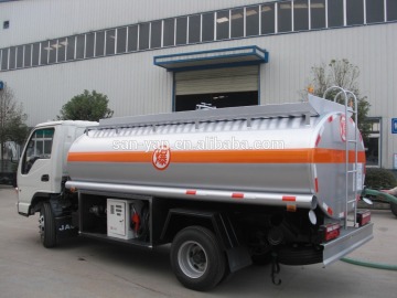FOTON 4x2 Euro 2 right steering 5000 liters fuel delivery truck