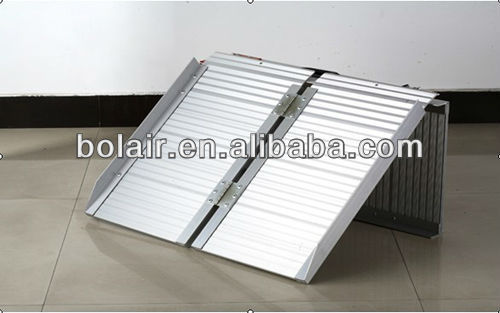 Aluminium wheelchair ramp