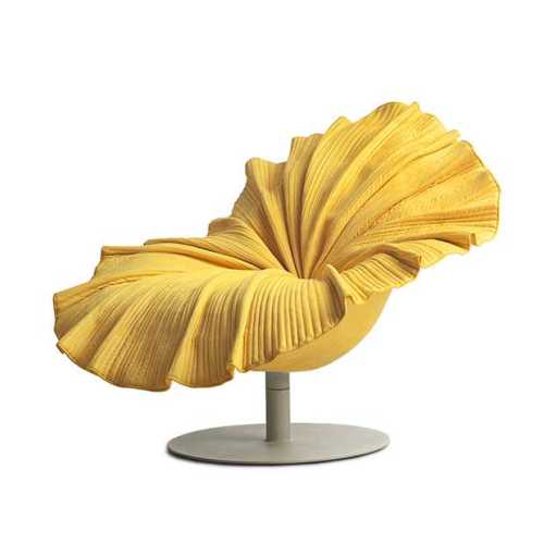 Bloom Lounge Chair di Kenneth Cobonpue