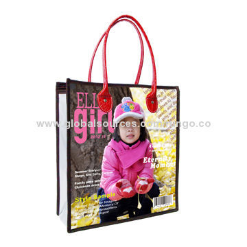 Unique PVC customized picture shows fashionable handbag for girls
