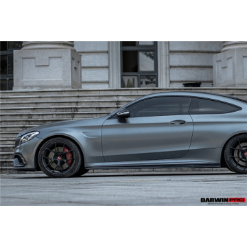 Faldas laterales de fibra de carbono de Carbonado SM para Mercedes W205 C63 Coupe