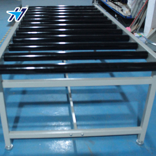 Spraying roller conveyor line