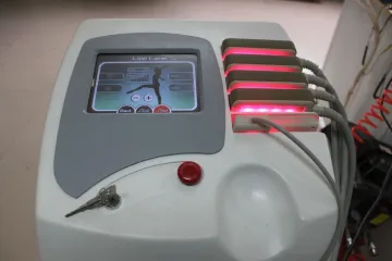 650nm Lipo Laser Slimming Machine For Stomach And Haunch Fat Reduction