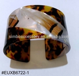 acetate bangle with feather pattern,acrylic cuff bangle,plastic cuff bracelet,lucite bangle,high end jewelry,hot new for 2016
