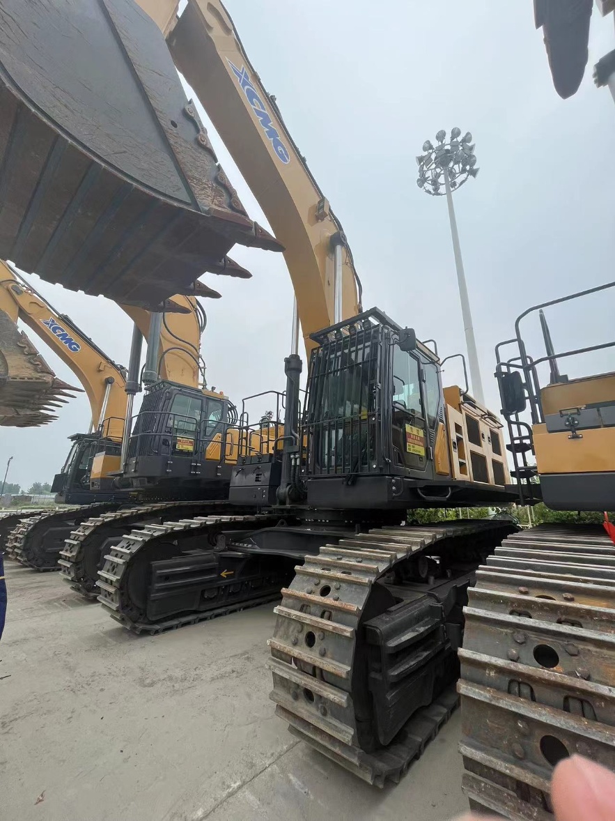 Used XCMG XE750G crawler excavator