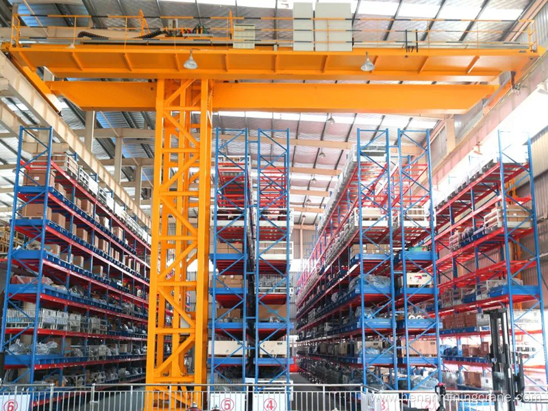 intelligent overhead warehouse stacker