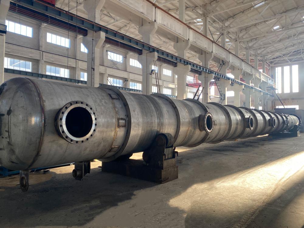 Industrial Trayed Distillation Column