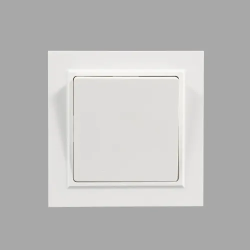 Sakelar Tombol Tunggal 10A Putih dengan Bingkai