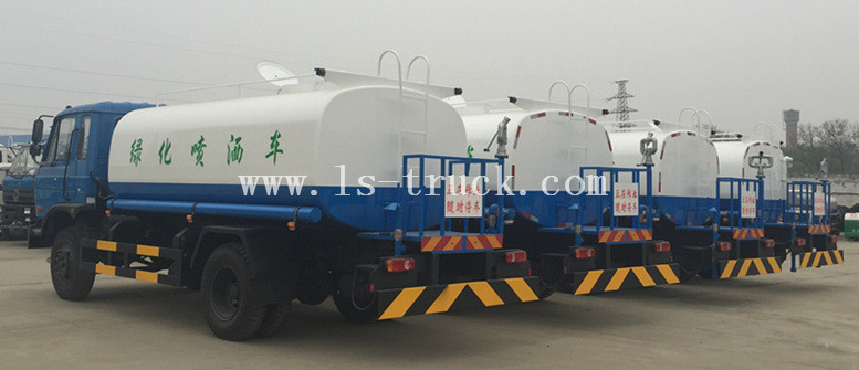 water sprinkler truck