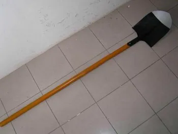 Cheap price with best quality Wooden Handle Shovel S503L