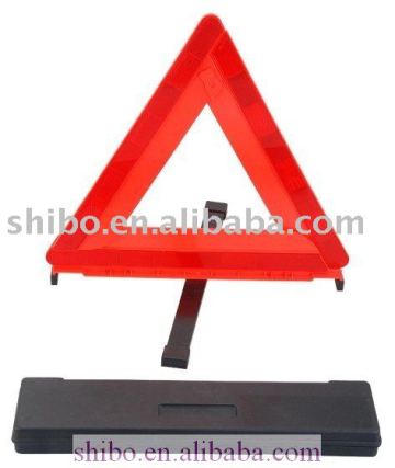 Roadway safety warning triangle