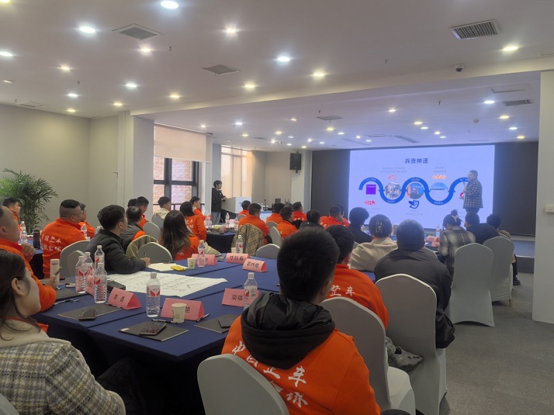 Jinyu's Zhu Qi was invited to Alibaba's Complete Vehicle Digitalization Globalization Workshop and shared his experience in digitalization overseas, earning praise.