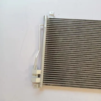 50013425 Auto Parts Condenser For MG Roewe 360