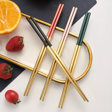 Customized Korean Style 304 Stainless Steel Non-Slip Chopsticks with Custom Logo for Sushi and Japanese Cuisine