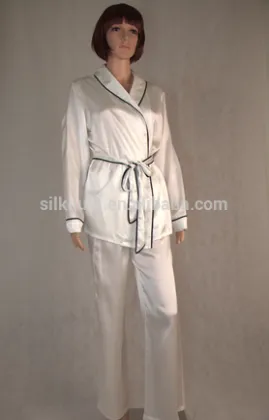 100% Luxury Soft/shiny woman silk pajamas