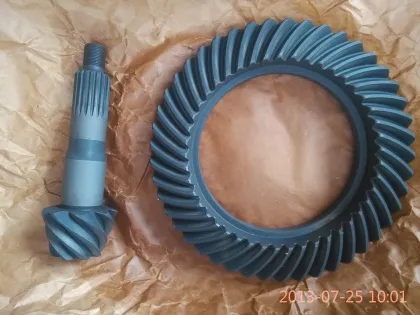 Active and Passive Teeth Differential Gear Crown Wheel and Pinion for DANA D30 8-43 8-39 D44 D60 D70" 

However, for better SEO and readability, you might consider shortening it to:

"DANA D30 Differential Gear Crown Wheel and Pinion (8-43 8-39 D44 D60 D7