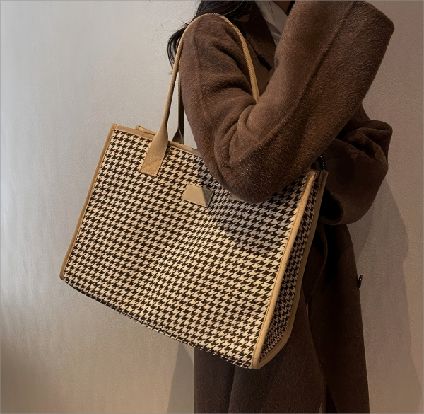 다재다능하고 간단한 여성 토트 백 Versatile and simple women's tote bag