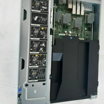 Contrôleur de stockage NetApp Filer 111-02493 + A7 pour AFF-A300 - Nouveau tiré
