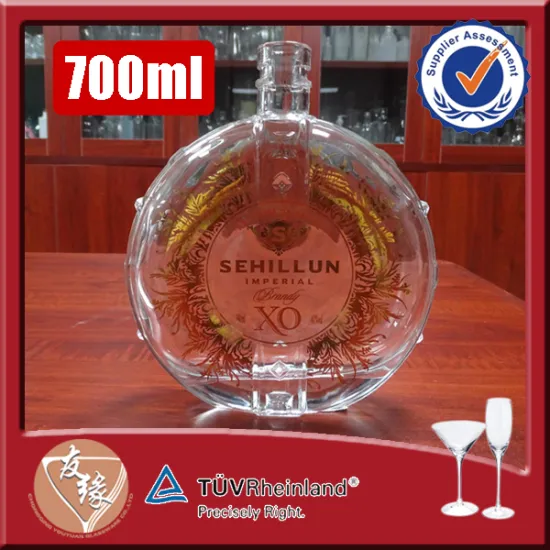 New stylish crystal clear round golden decal embossed xo brandy 700ml super flint glass bottle with lid