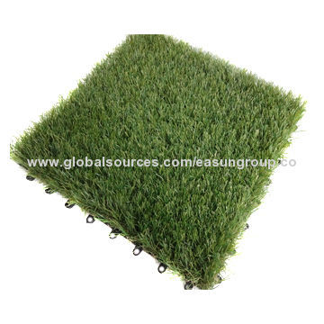 Interlocking synthetic grass mats for gardening, easy to install for DIY