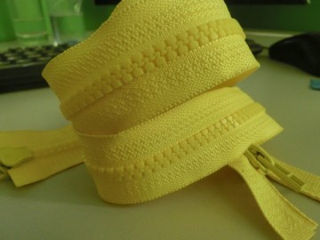 5# two way open way /two sliders plastic zipper