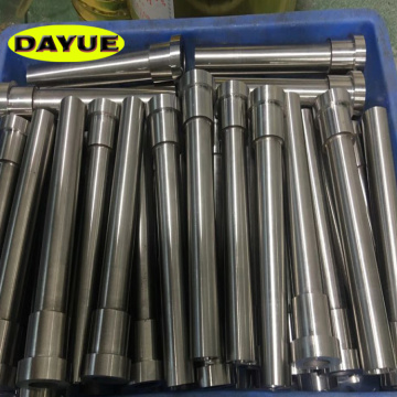 Ejector and Sleeve for Spray Pump Head Mold