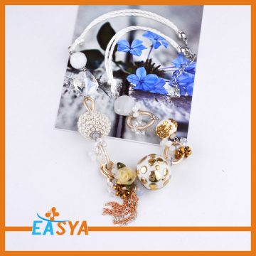 Pearl Designs Small Party Necklace
