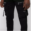 Jeans da uomo nero in stile moderno