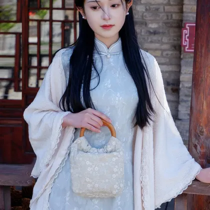 Vintage Elegant Chinese Lace Edge Knitted Cheongsam Cape