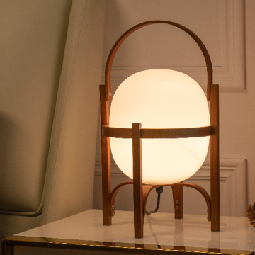 Modern Simple Light Luxury Portable Art Table Lamp for Living Room and Bedroom