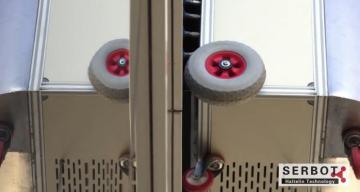 Custom building glass cleaning machine