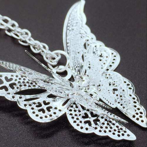 Silver Lovely Butterfly Pendant Necklace Jewelry for Women Girls Kids Pendant Chain Necklace 20+2 inch Women Jewelry