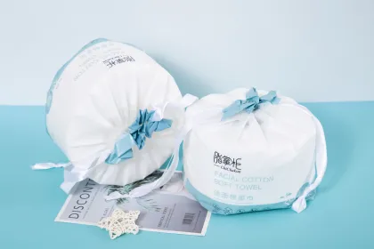 Facial Cleansing Wipes with Soft Towel Design