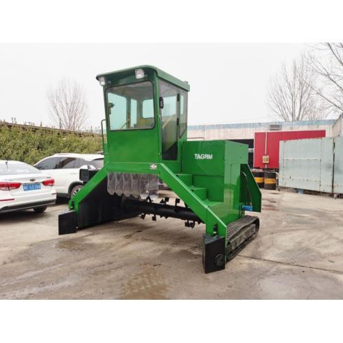 Tracteur compact retourneur de compost