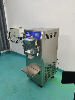 Gelato Italian Style Stall Ice Cream Machine / Multi-size Ice Cream Drawing Machine