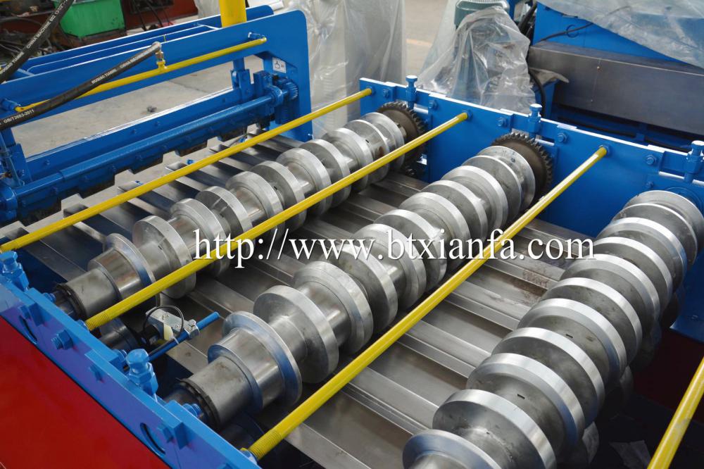 Botou Galvanized Iron Roof Sheet Making Machine Good Price