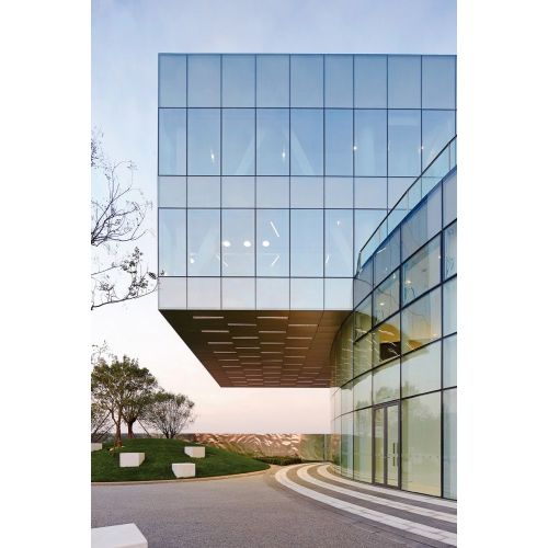 Innovative versteckte Rahmenvorhangwand für moderne Architektur
