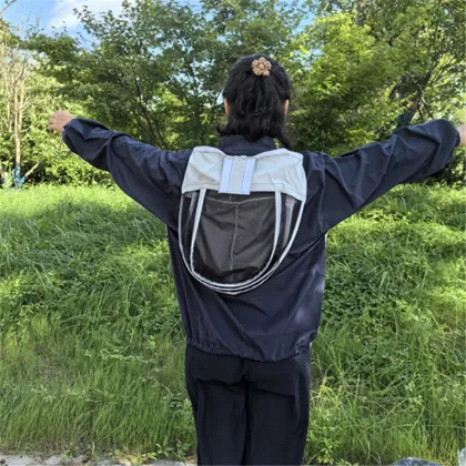 Professional Beekeeper's Suit: The Essential Apiculture Jacket for Hive Management