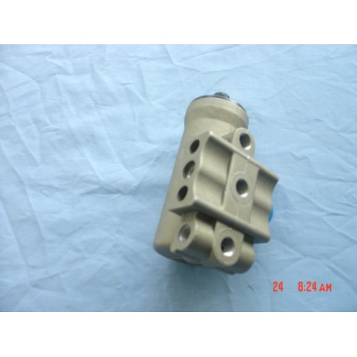 The Bendix D-2 governor valve